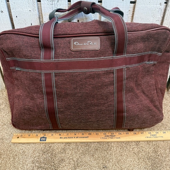 UNAVAILABLE -VTG Oscar De La Renta 3pc Soft Sided Luggage - Picture 7 of 11